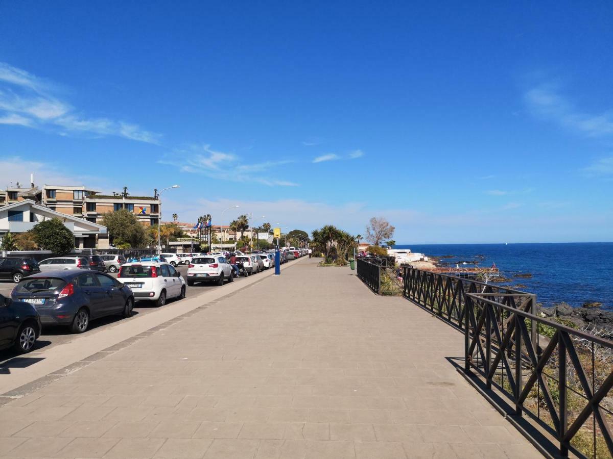 La Lampara Apartment Aci Castello Exterior foto