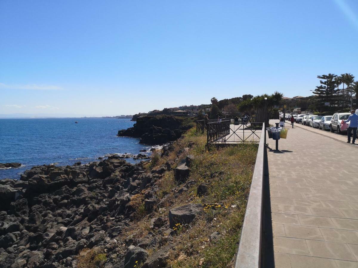 La Lampara Apartment Aci Castello Exterior foto